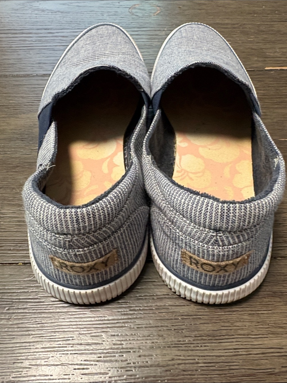 Roxy Women's Slip-On Flats in Light Gray with Navy Accent - Picture 2 of 4